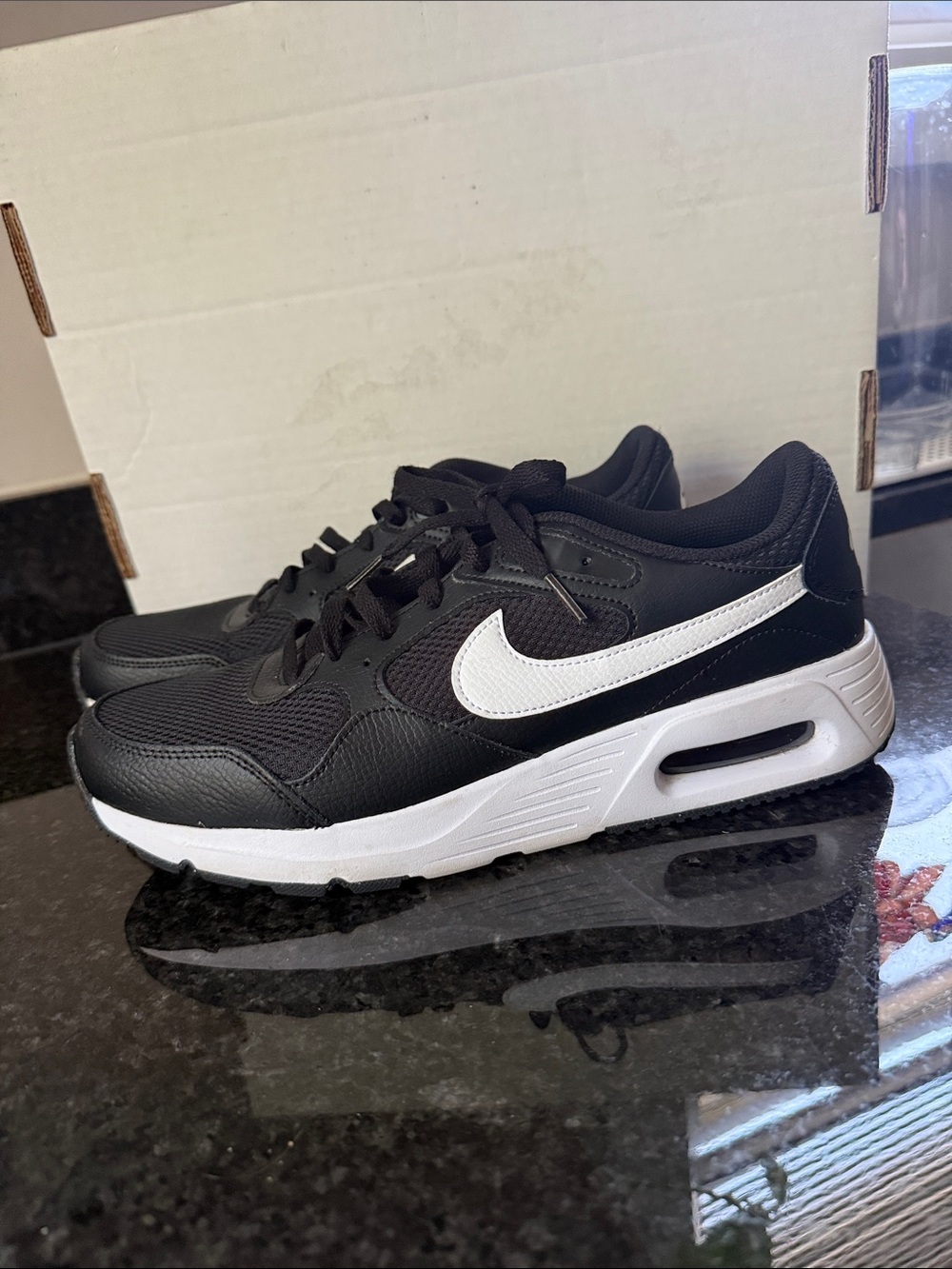 Nike Air Max SC Black White Sneakers Women’s Size 11 (Men’s 9.5)